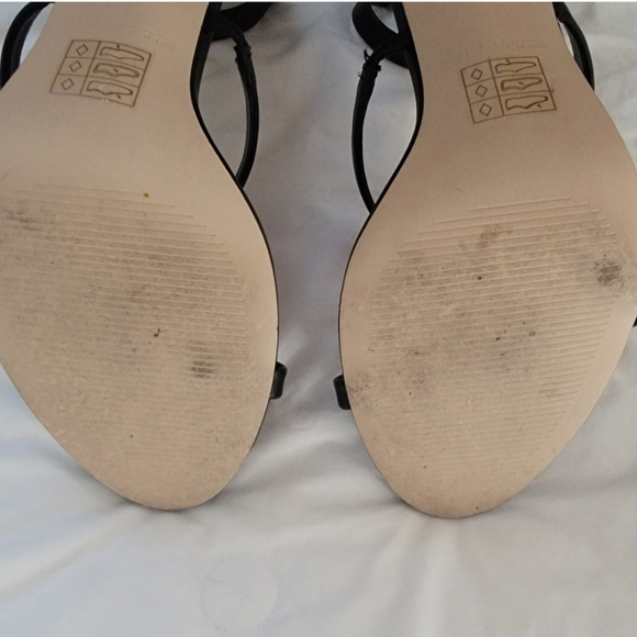 Black Heel Sandal - Call it Spring - Size 8 - Picture 9 of 10